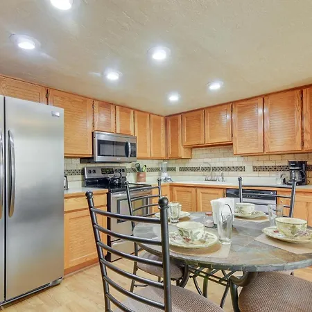 Brian Head Getaway With Hot Tub Near National Parks! Apartment Exterior photo