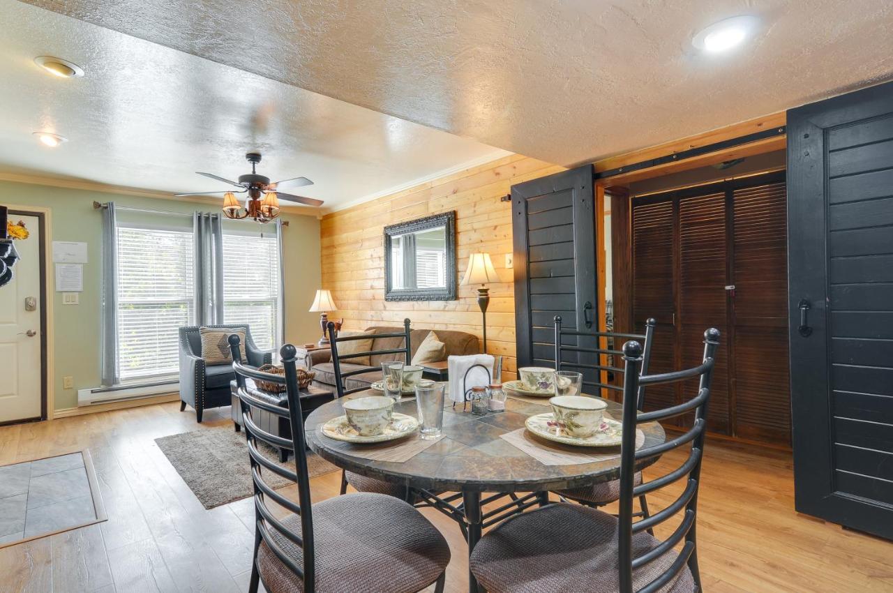 Getaway With Hot Tub Near National Parks! Apartment