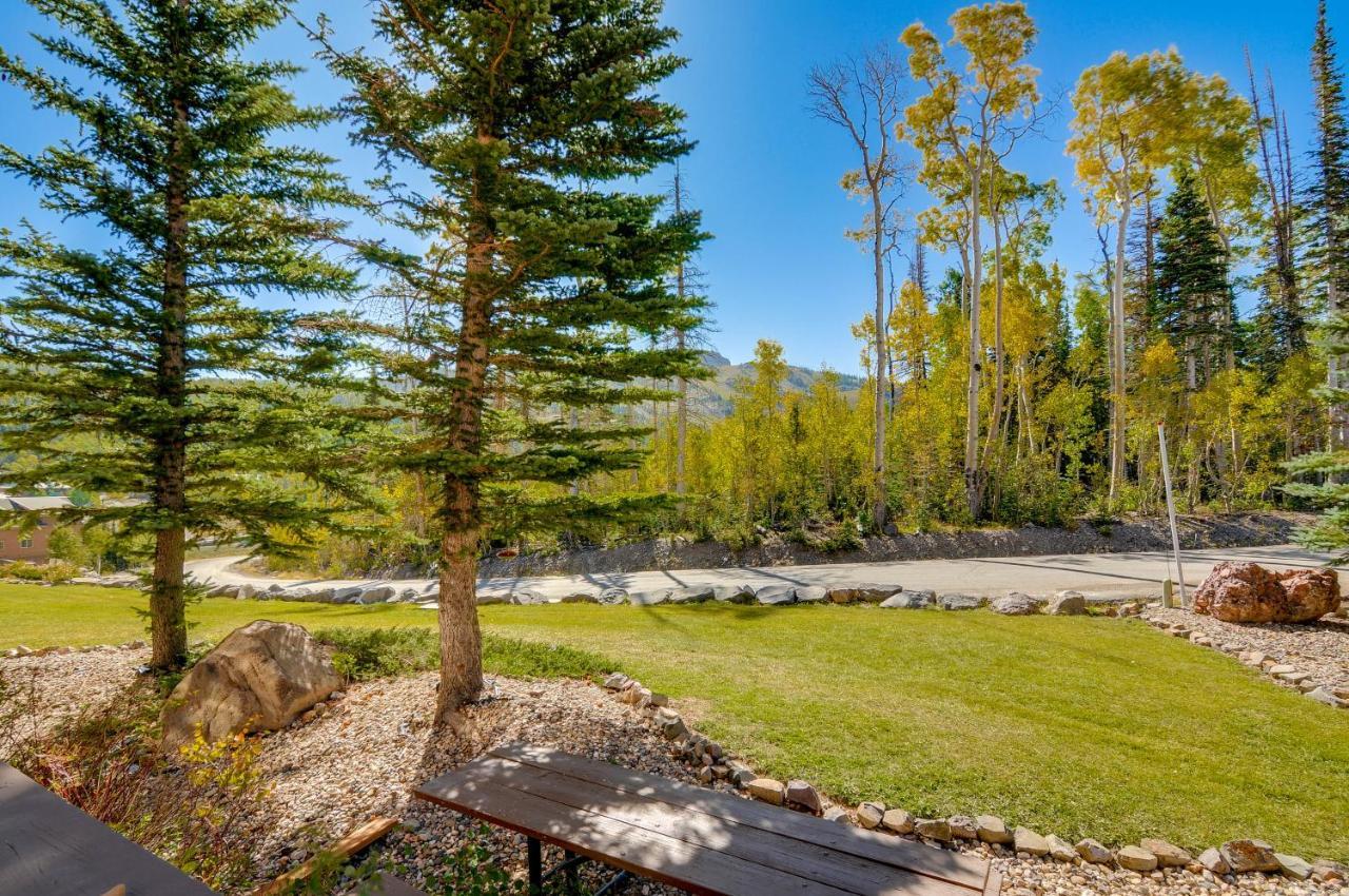 Apartment Getaway With Hot Tub Near National Parks!