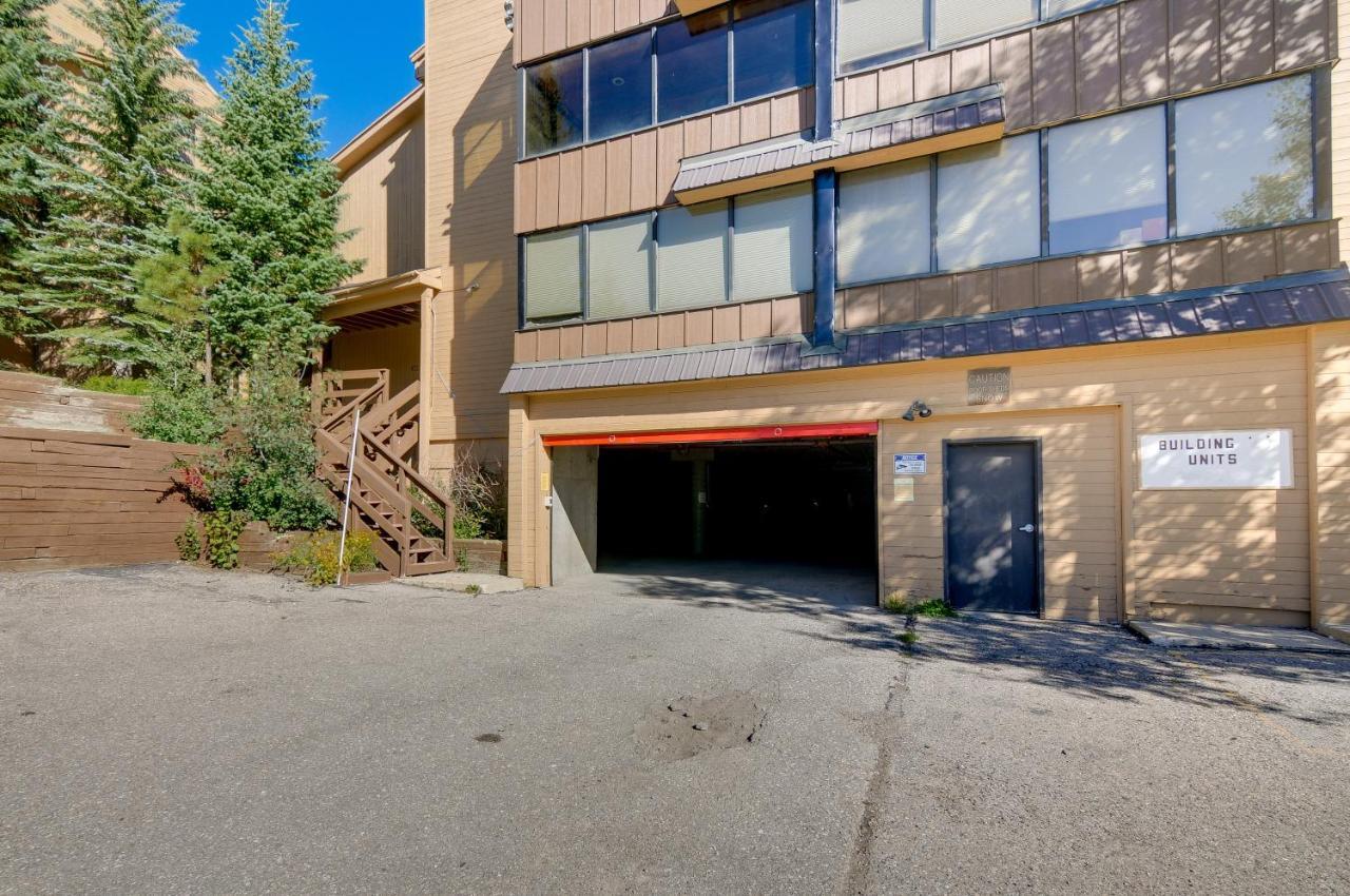 Getaway With Hot Tub Near National Parks! Apartment